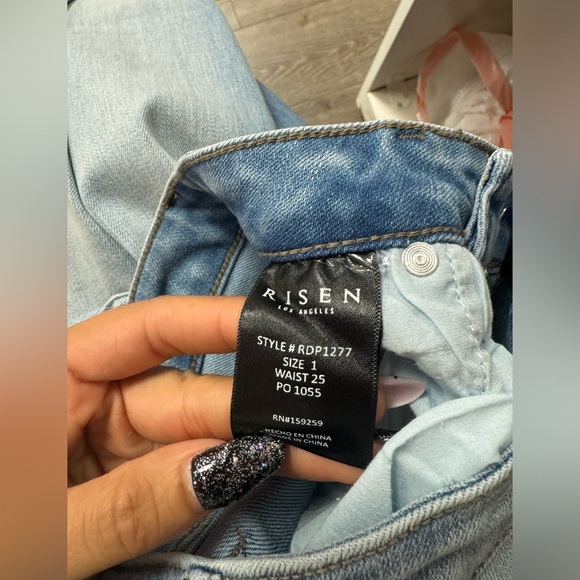 RISEN HIGH-RISE VINTAGE FRAYED HEM FLARE - Picture 3 of 3